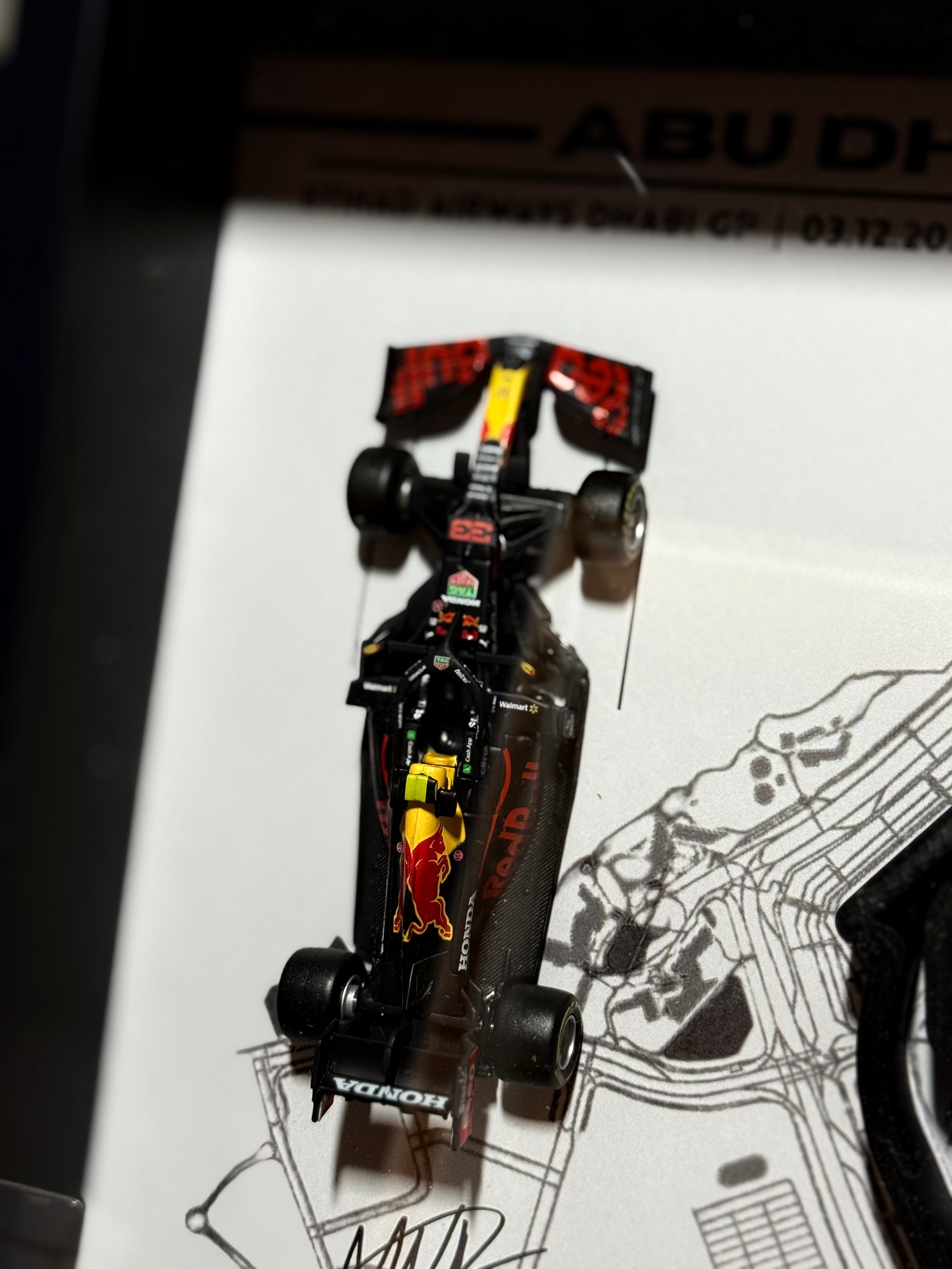 AbuDhabi2021 - Max Verstappen #33