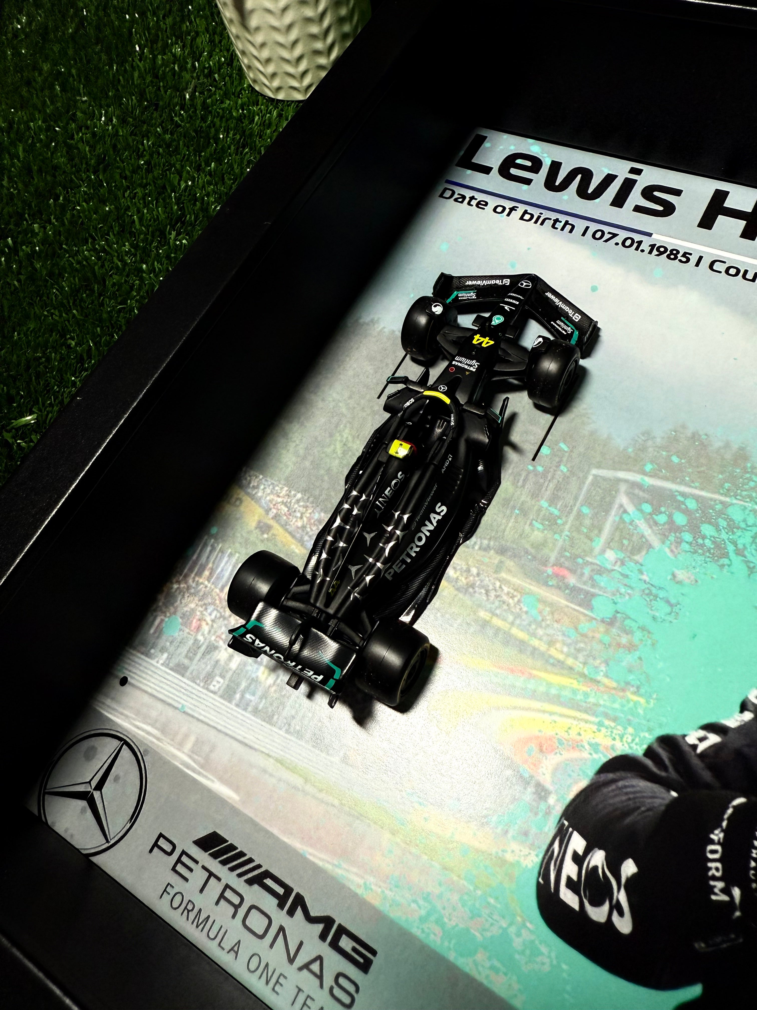 Lewis Hamilton #44 Mercedes