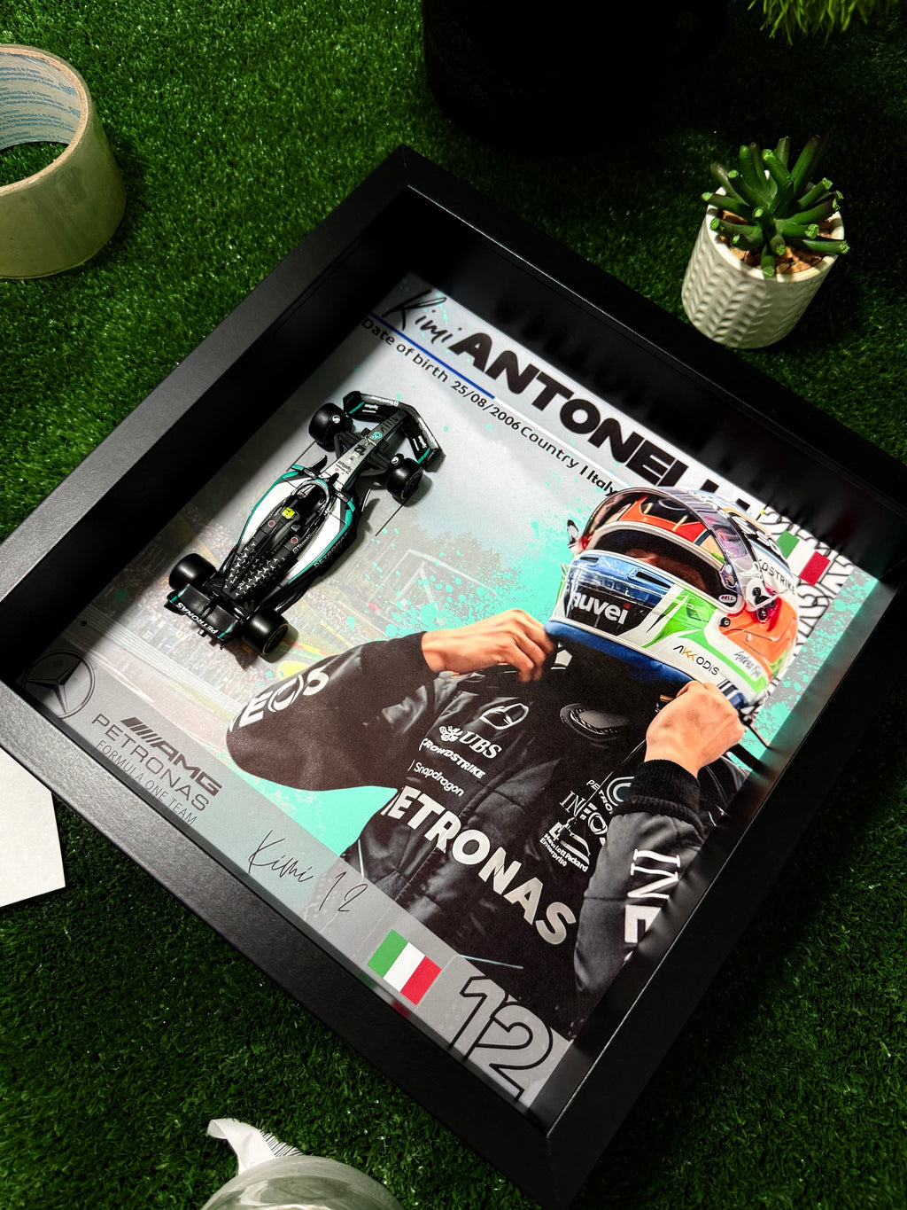 Kimi Antoneli #12 Mercedes